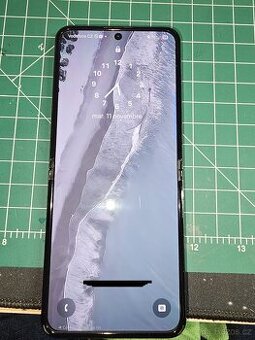 Samsung galaxy Z flip 5 256 gb