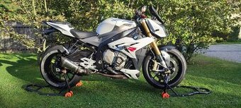 BMW S1000R