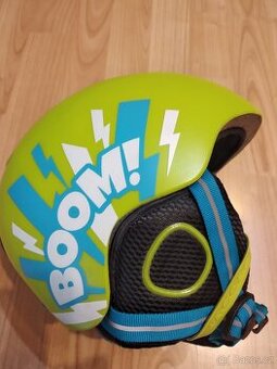 Dětská helma na lyže