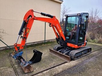minibagr Kubota U27-4