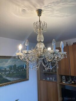 Křišťálový lustr