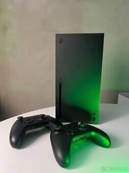 XBOX SERIES X 1TB 2x ovladač + Game Pass ULTIMATE