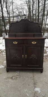 Starožitná komoda s nástavcem