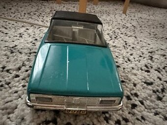 Prodám staré retro auto na dálkové ovládání