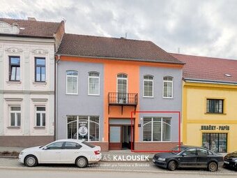 Pronájem: komerční prostor v srdci historických Dolních Koun