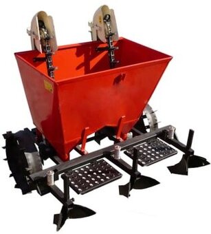 Dvouřadkový sazeč za traktor