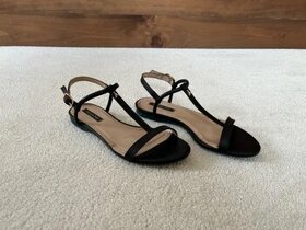 Černé kožené sandálky Patrizia Pepe