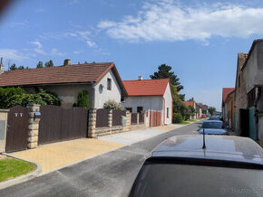 Prodej rodinného domu 120 m² /G na pozemku 1005 m², Čečelice - 1