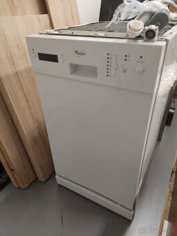 Whirlpool myčka nádobí 45 cm bílá