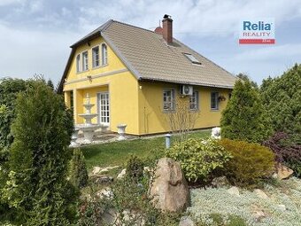 Prodej hezkého rodinného domu 5+1, se slunnou zahradou ve St