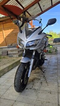 Yamaha FZS 6 FAZER
