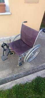 Invalidní vozík