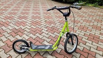 Koloběžka s nafukovacími koly - pro větší děti
