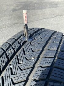 Zimni pneu 215/45r18 Gripmax rok 2020 skoro nova - 1