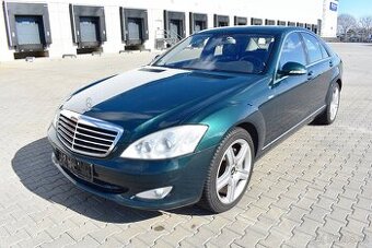 MERCEDES BENZ W221 S500 1 MAJITEL,HARMAN/KARDON,TOP STAV