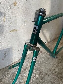 Silniční rám Eska 28”