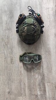 Helma s headsetem + doplňky