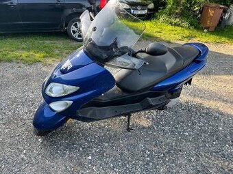 skutr Yamaha 125