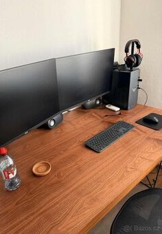 Kompletní PC sestava HP Victus + 2x monitor AOC + příslušens