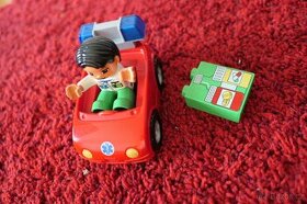 Duplo lékařka s autem (doktorka, pohotovost)