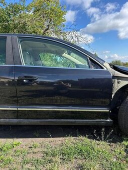 Škoda Superb 2 pravé dveře.