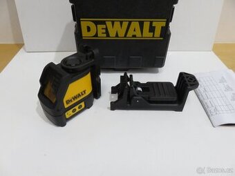 Zánovní křížový laser Dewalt DW088 - červený