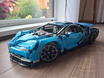 LEGO Technic 42083 Bugatti Chiron