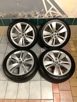 Alu kola Škoda R18 5X112 ZIMNÍ PNEU 235/45 R18 ZENITH