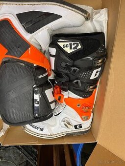 Přidám motokrosové boty