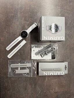 Garmin - Vivoactive 4S