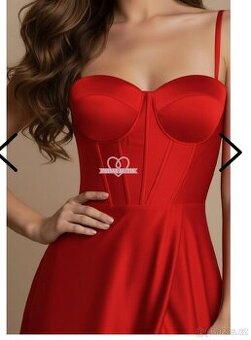 Prodám společenské šaty