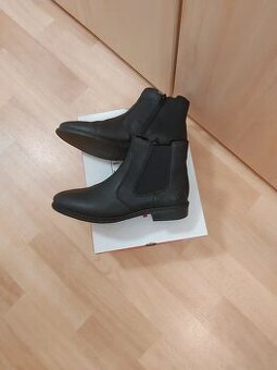 kožené kotníkové zimní boty Rieker vel. 39