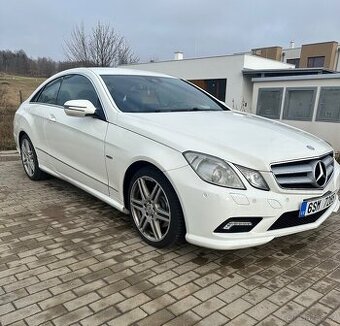 Mercedes Benz E coupe 350cdi, AMG paket, 170kW, 2. Majitel