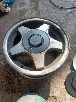 Poklice na alu disky Borbet