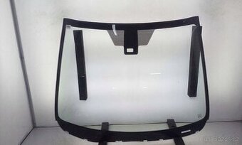 Mazda 2 čelní sklo