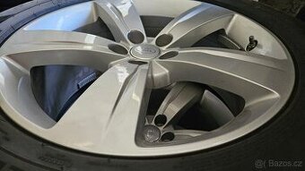Zimní sada R19 Land Rover 8,5jx19 5x108 ET45 70% vzorek