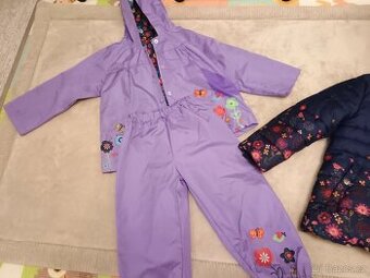 Dívčí fialový pogumovaný kabátek a kalhoty do deště nepromok