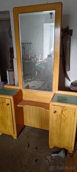 prodej starožitného nábytku
