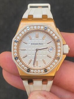 Audemars Piguet ROYAL Oak (37mm) - 1