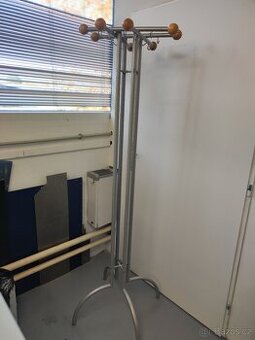 Věšák na oblečení