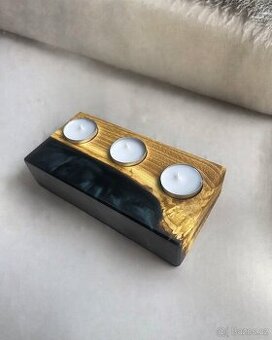 Svícen - akát + černý epoxid