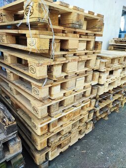 Palety dřevěnné