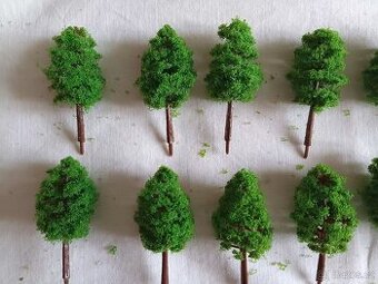 Stromečky k modelové železnici 25 ks - č.6
