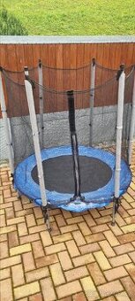 Dětská trampolína