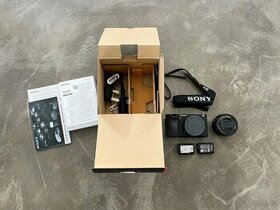 Sony Alpha A6300 + Sony 16-50 mm f/3,5-5,6 OSS