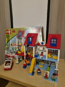 Lego duplo velká nemocnice
