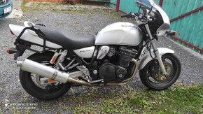 suzuki inazuma 750