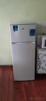 Prodám lednici s mrazákem