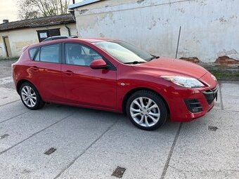 Mazda 3 1.6 benzin r.v.2010 najeto pouze 100Tkm