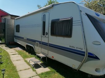 Karavan Hobby 650 – rodinný, palandy, mover, markýza